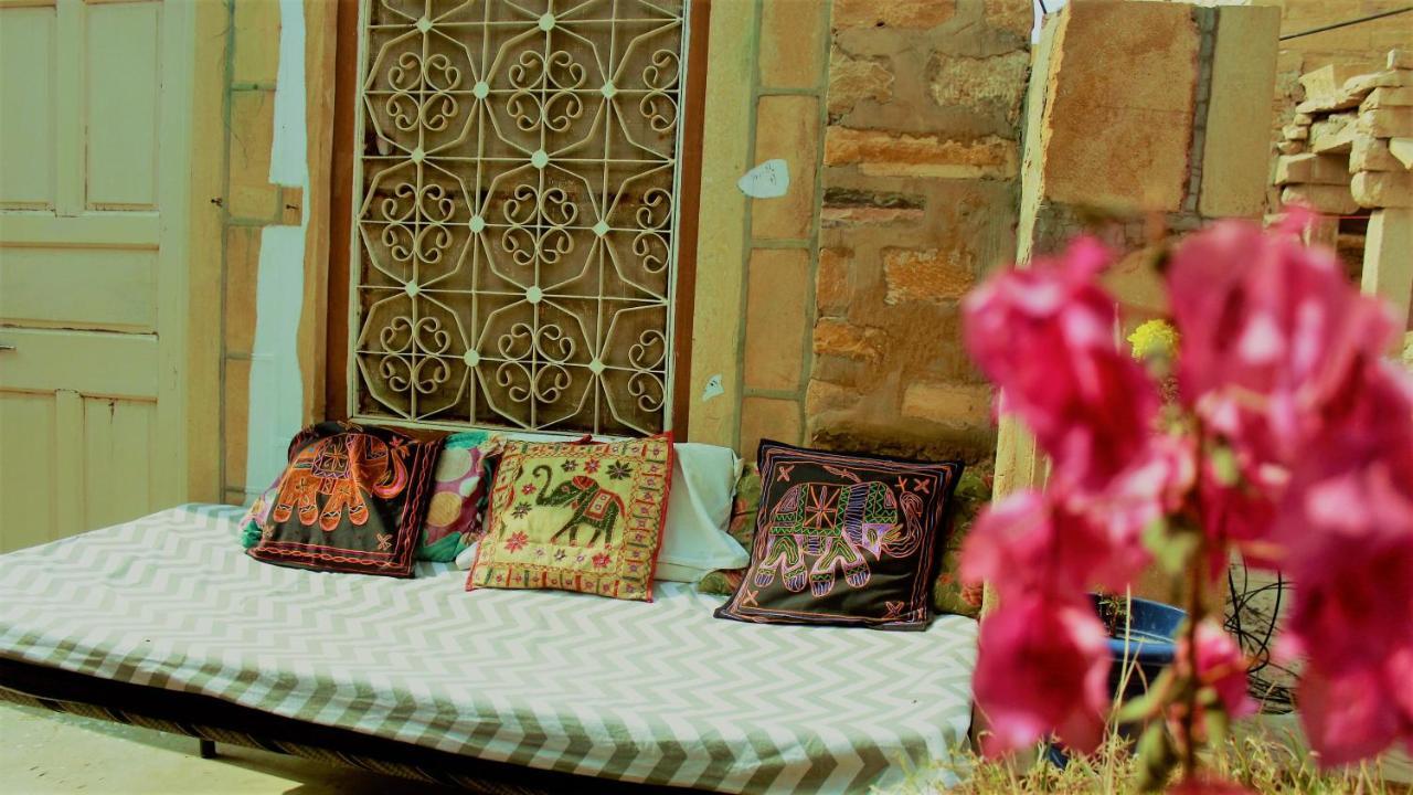 Hostel Marigold Home Stay Jaisalmer Dış mekan fotoğraf