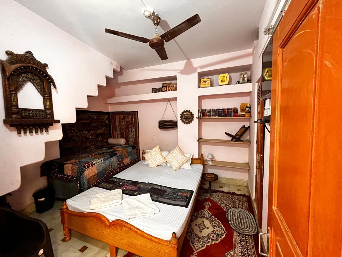 Hostel Marigold Home Stay Jaisalmer Dış mekan fotoğraf