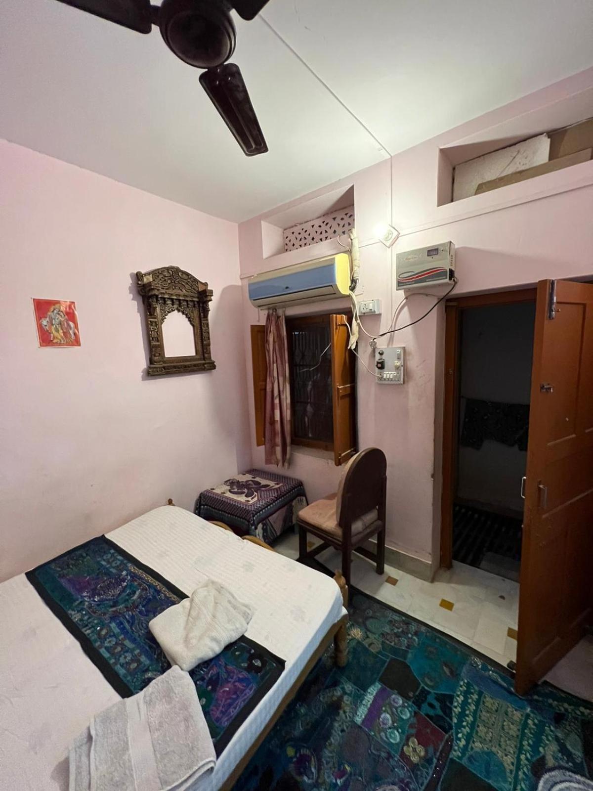 Hostel Marigold Home Stay Jaisalmer Oda fotoğraf